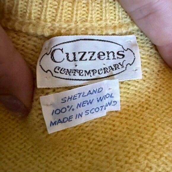Vintage 1950s Cuzzens Womens Yellow 100% Shetland Wool Made in Scotland Sweater - Picture 6 of 6